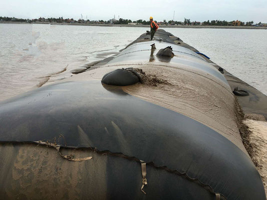 SACS DE DÉSHYDRATATION de 12,6 m de circonférence pour la récupération de batardeaux remplis de sable et la remise en état des terres