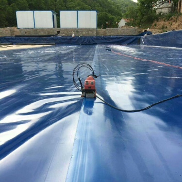 Low Permeability Black HDPE Geomembrane Liner for Secondary Containment Systems