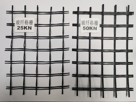 Le tissage couvrant l'assiette de la route de Geogrid de fibre de verre renforcent biaxiale noir