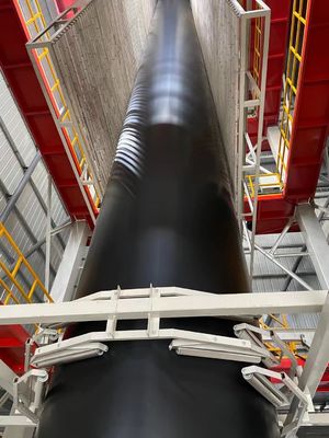 Résistance à la perforation 20N Membrane géosynthétique en PEHD offrant un allongement à la rupture de 700 % et une résistance à la déchirure de 25KN par mètre