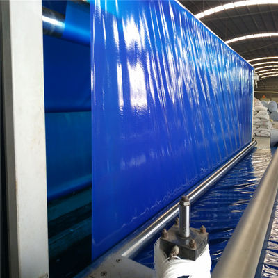 Installations de bassins à crevettes à surface lisse et à crevettes blanches axées sur des pratiques d'élevage de crevettes durables et la protection de l'environnement