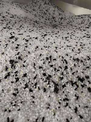 Résistance à la perforation 20N Bâche de bassin texturée fabriquée pour une rétention d'eau robuste et l'aquaculture à long terme