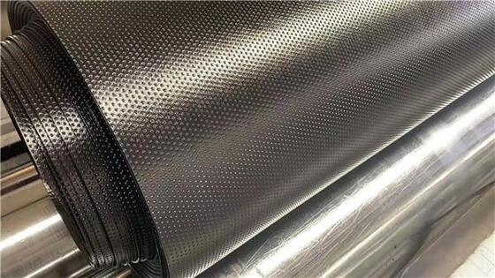 Indice d'oxygène d'au moins 30 % géomembrane PEHD conçue pour les performances dans des conditions difficiles durée de vie supérieure à 10 ans