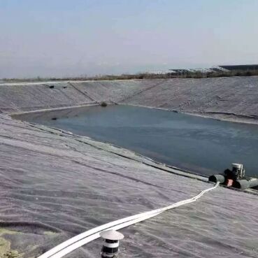 Résistant aux rayons UV 1,5 mm, revêtement de géomembrane en HDPE lisse pour les réservoirs d'irrigation agricoles