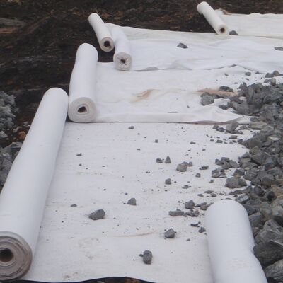 Géotextile non-tissé en fibre de polypropylène pour la séparation de la couche de base de routes temporaires