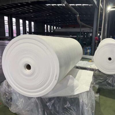 Géotextile non-tissé en fibre de polypropylène pour la séparation de la couche de base de routes temporaires