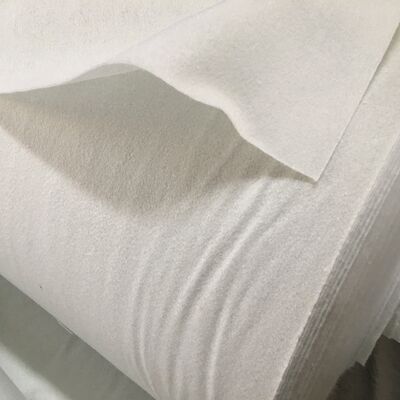 Géotextile non-tissé en polyester aiguilleté de 200g 250g pour drainage de mur de soutènement