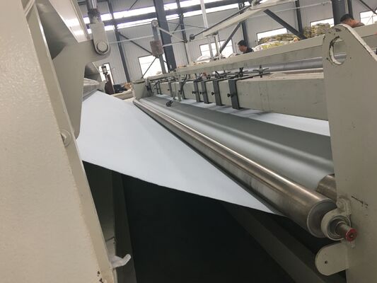 Géotextile non tissé à fibres courtes perméables pour la séparation des sols sous-générés