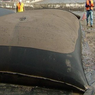 Tube de asséchage de géotextile tissé résistant à hautes températures pour la asséchage de boues d'huile de palme