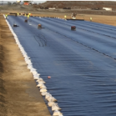Revêtement géomembrane HDPE résistant aux perforations pour une barrière anti-fuite durable dans les applications agricoles et industrielles