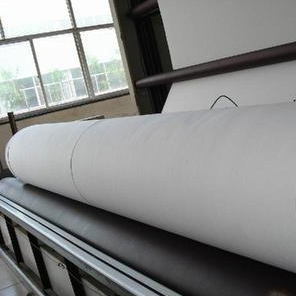 Tissu géotextile non tissé perméable à fibres courtes pour le jardin sur le toit et le drainage paysager