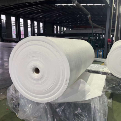 Coussin non tissé épais de géotextile de fibre discontinue pour la protection de revêtement de décharge