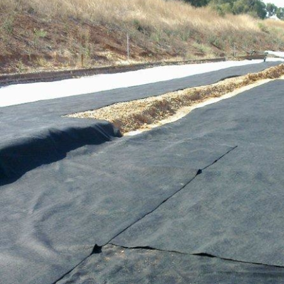 Tissu non tissé noir de barrière contre les mauvaises herbes de géotextile pour des voies de verger et de jardin